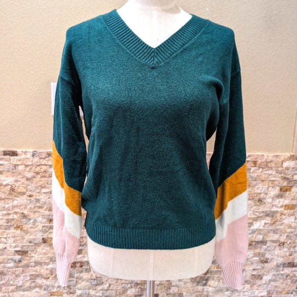 La Serein V-neck sweater size S - Picture 1 of 7